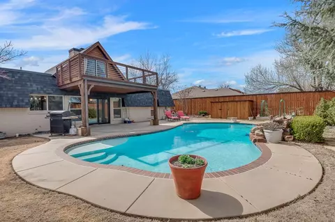 309 E Platt Dr, Yukon, OK 73099