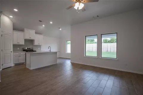 3907 Lleyton Dr, Norman, OK 73072