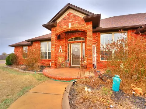 4216 Stardust Ln, Tuttle, OK 73089 photo 4