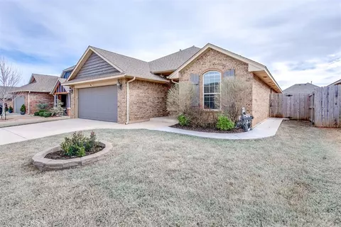 8812 SW 41st Ter, Oklahoma City, OK 73179