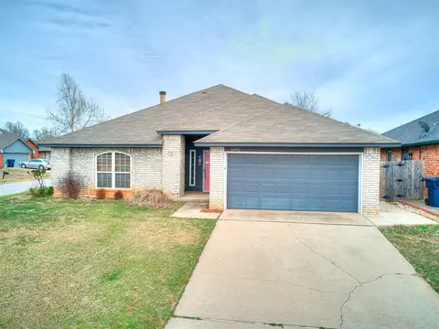 16932 Cedarwood Dr, Edmond, OK 73012