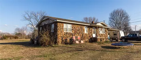 15244 State Highway 82, Tahlequah, OK 74464