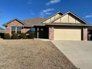 708 S Bouziden Dr, Moore, OK 73160