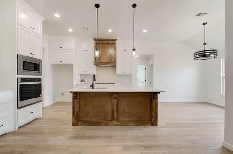 2767 Juneberry Ln, Newcastle, OK 73065