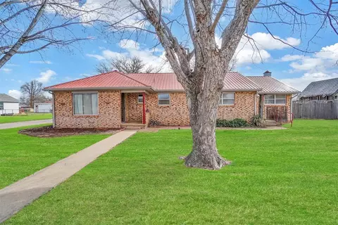 510 S Magnolia Ave, Erick, OK 73645