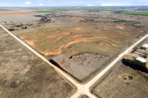 E 680 Road, Okeene, OK 73744