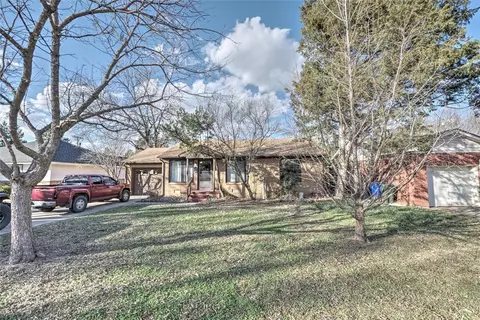 1037 Leslie Ln, Norman, OK 73069