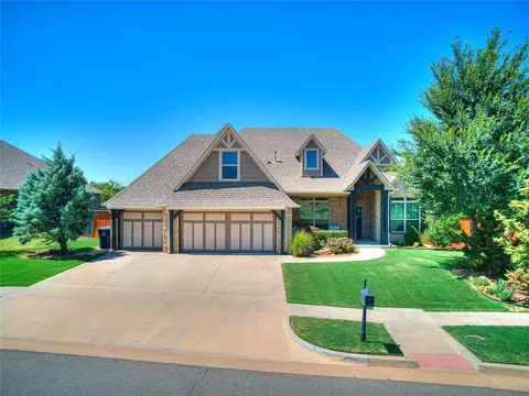 1016 NW 185th St, Edmond, OK 73012