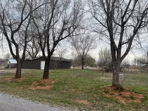 2345 County Street 2862 #5, Chickasha, OK 73018