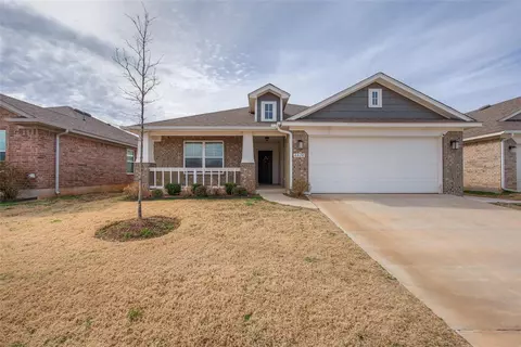 6828 NW 156th St, Edmond, OK 73013