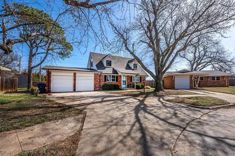 331 W Cedar Dr, Mustang, OK 73064