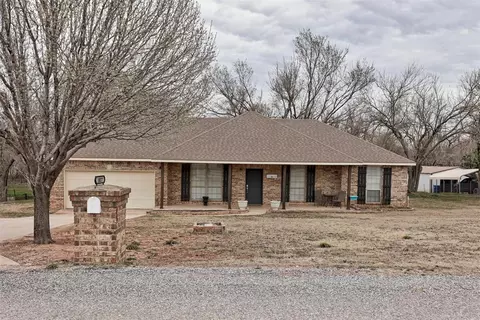 1027 County Street 2945, Tuttle, OK 73089