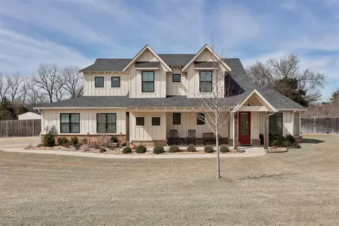 12189 Memory Ln, Edmond, OK 73025