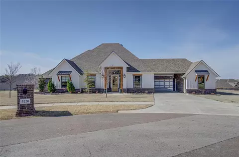 3220 Epora Ct, Norman, OK 73071