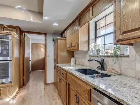 4401 S Dobbs Rd, Harrah, OK 73045 photo 11