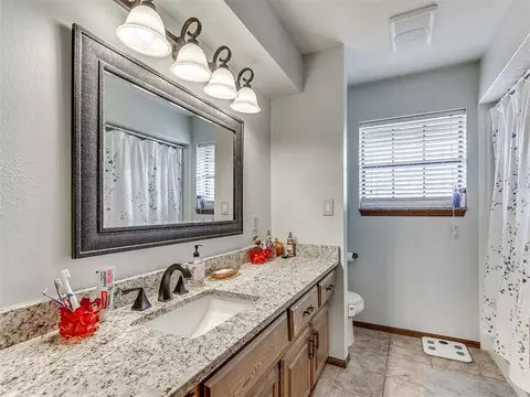 4401 S Dobbs Rd, Harrah, OK 73045 photo 23
