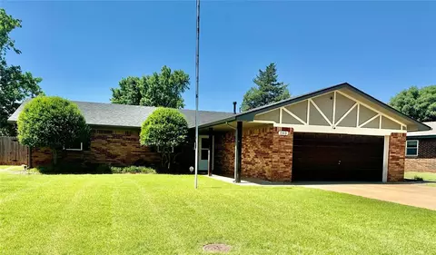 140 Rawlings, Clinton, OK 73601