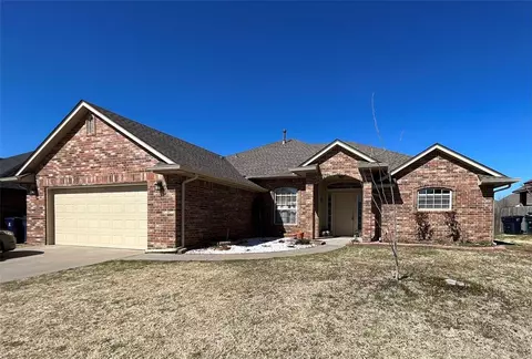 9025 NW 80th St, Yukon, OK 73099