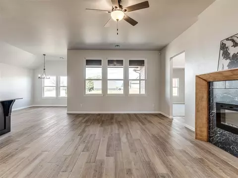 4045 Hart St, Tuttle, OK 73089 photo 5