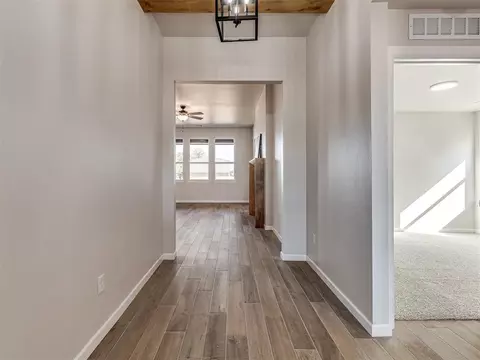 4045 Hart St, Tuttle, OK 73089 photo 4