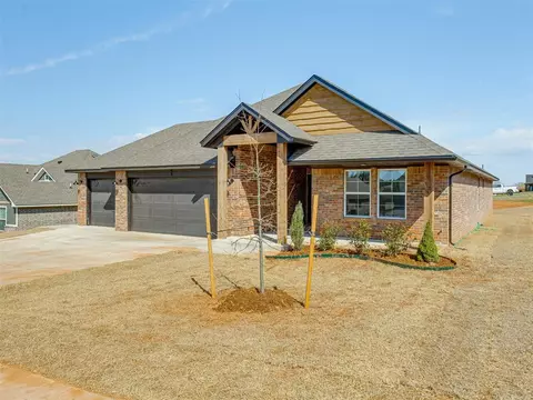 4045 Hart St, Tuttle, OK 73089 photo 2