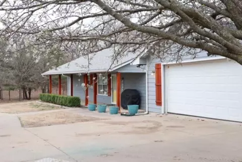 66 Oak Hollow Rd, Eufaula, OK 74432