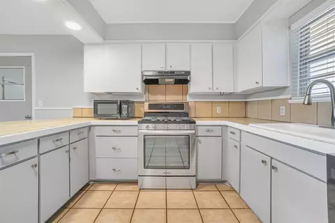 266 William Dr, Altus, OK 73521 photo 9