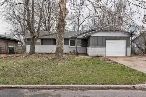6012 SE 5th St, Midwest City, OK 73110