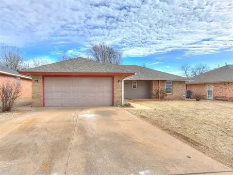 2412 N Nail Pkwy, Moore, OK 73160