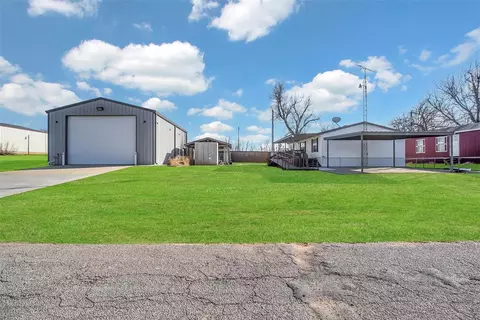 1513 Finney Dr, Carnegie, OK 73015