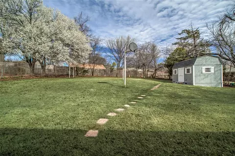 637 E 9th St, Edmond, OK 73034 photo 13