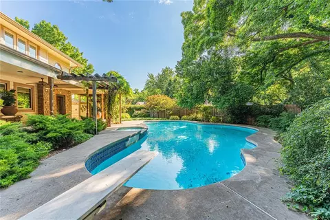 3325 Walnut Rd, Norman, OK 73072 photo 2