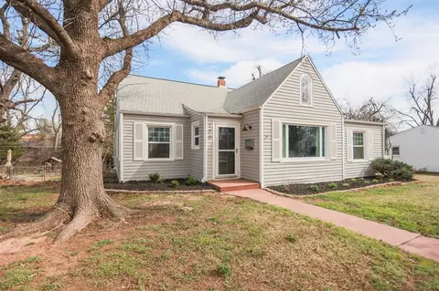 700 S Littler Ave, Edmond, OK 73034