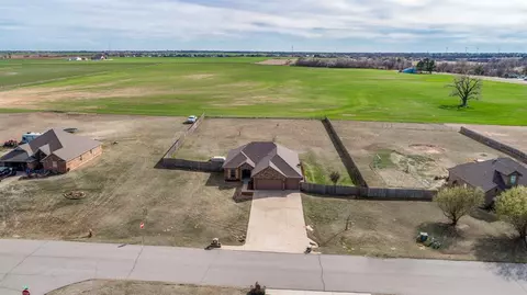 1112 Ella Dr, Tuttle, OK 73089 photo 2