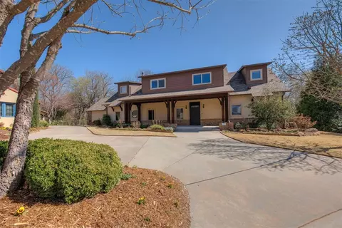 1101 Woodrow Ct, Norman, OK 73072
