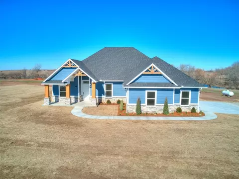 16755 Pondview Ln, Yukon, OK 73099