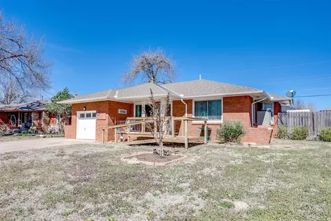 241 W Kerr Dr, Midwest City, OK 73110