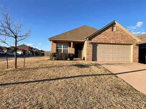9321 NW 71st St, Yukon, OK 73099