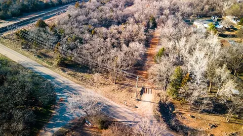 10050 Santa Fe Trl, Edmond, OK 73025