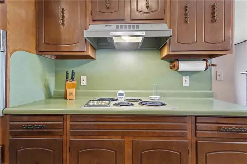 819 N Brewer Ave, Hydro, OK 73048 photo 8