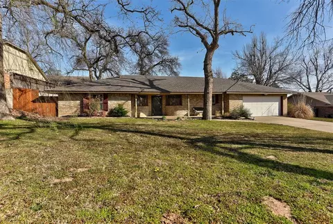 7203 NW 32nd St, Bethany, OK 73008