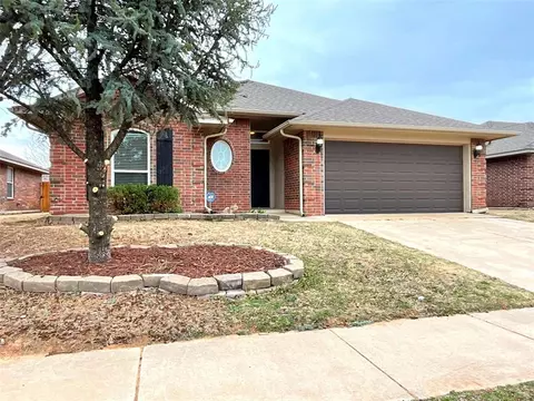 908 Greenfield Ave, Yukon, OK 73099