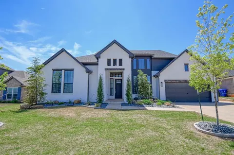 110 Alamosa Rd, Norman, OK 73069
