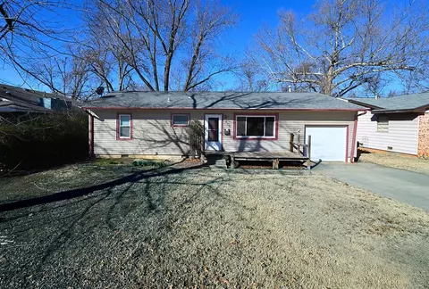 806 S Kings St, Stillwater, OK 74074