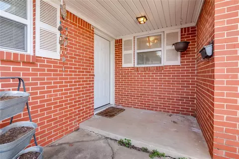 2116 SW 78th St, Oklahoma City, OK 73159