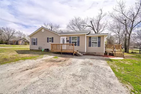 732 N Pennsylvania Ave, Shawnee, OK 74801