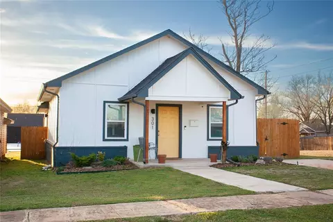 301 S Drexel St, Guthrie, OK 73044