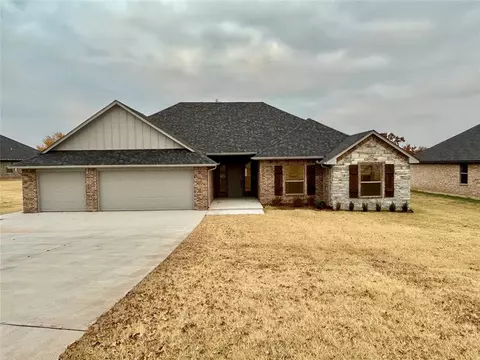 2980 Bedford Falls Dr, Edmond, OK 73034