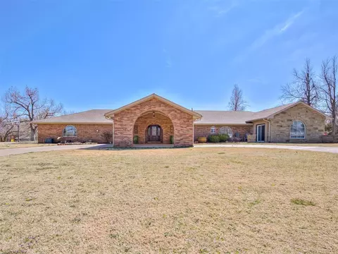 22700 N Briarwood Dr, Edmond, OK 73025