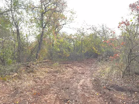 7 South Harrah Road, Mcloud, OK 74851